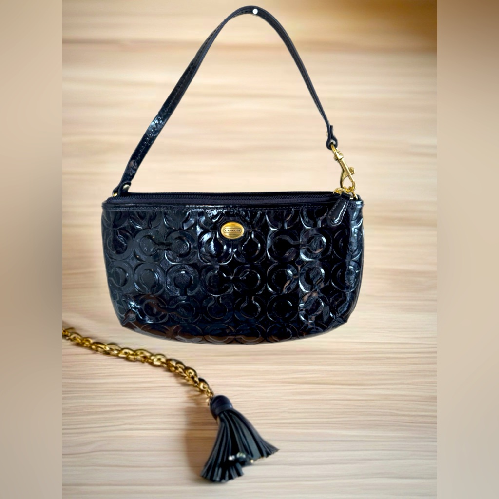 Coach Black Patent Leather Embossed Logo Wristlet